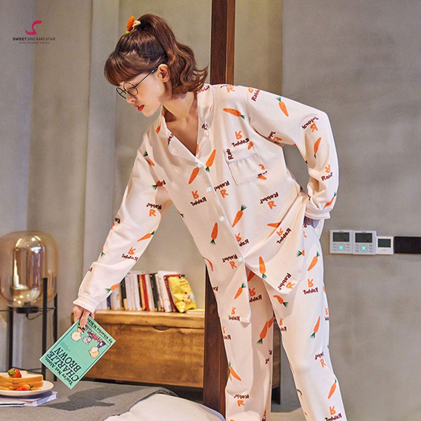 "Rabbit R" Carrot Print Full-Length Pyjama Set