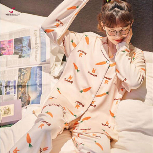 "Rabbit R" Carrot Print Full-Length Pyjama Set